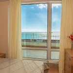 Apartamento Crown Club