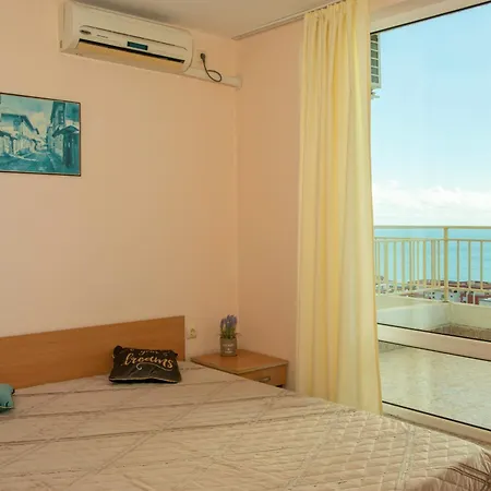 Crown Club Sveti Vlas