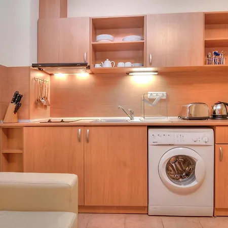 Crown Club Szveti Vlasz