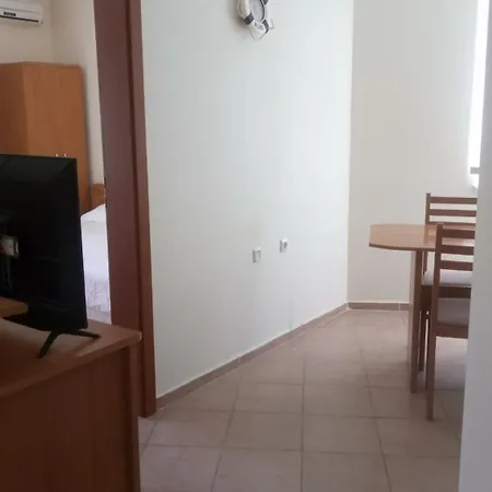 Crown And Imperial Свети-Влас