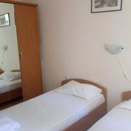 Crown And Imperial Апартаменты *