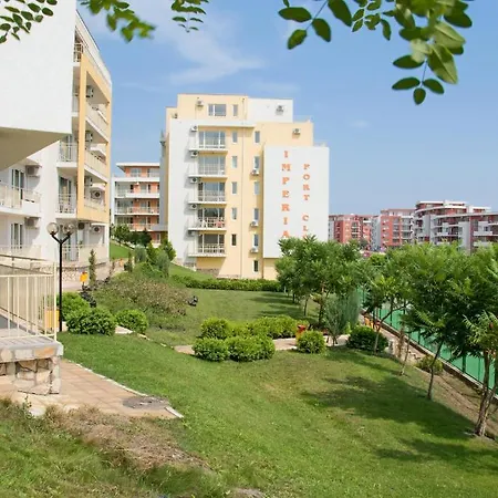 Crown And Imperial Apartments Apartamento Sveti Vlas