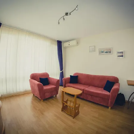 Crown Club Szveti Vlasz