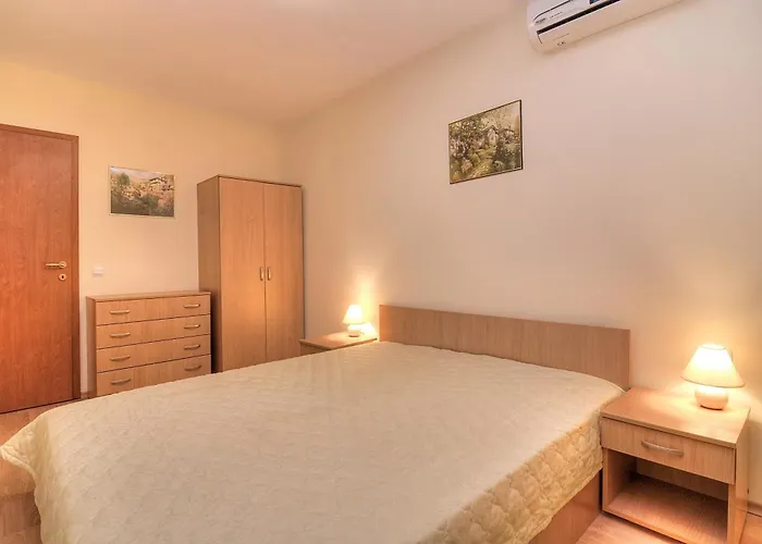 公寓 Crown Club 圣弗拉斯