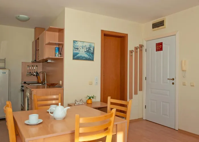 Crown Club * 圣弗拉斯