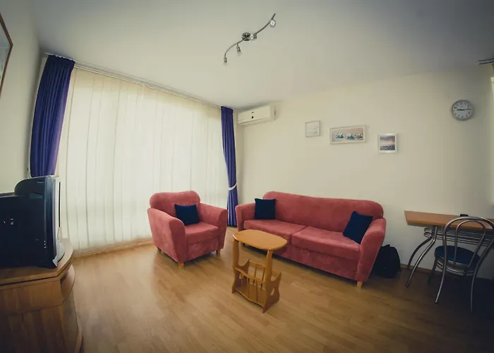 Crown Club 圣弗拉斯